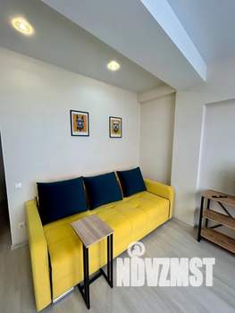 Студия квартира, посуточно, 31м2, 2/10 этаж