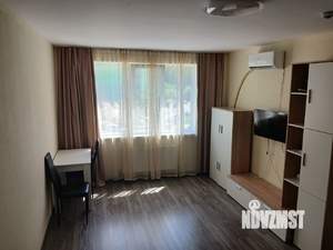 1-к квартира, посуточно, 42м2, 3/10 этаж