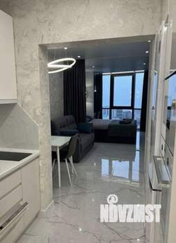 Студия квартира, посуточно, 35м2, 16/21 этаж
