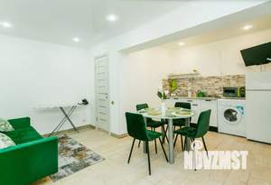 1-к квартира, посуточно, 40м2, 1/4 этаж
