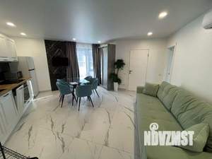 1-к квартира, посуточно, 60м2, 1/1 этаж