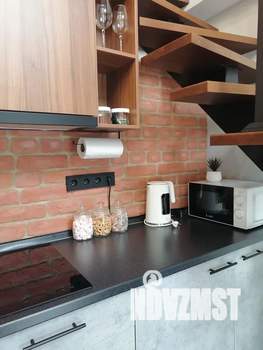 Студия квартира, посуточно, 40м2, 3/3 этаж