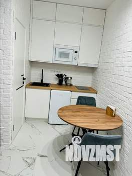 Студия квартира, посуточно, 14м2, 2/5 этаж