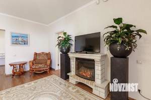 4-к квартира, посуточно, 230м2, 1/1 этаж