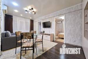 1-к квартира, посуточно, 54м2, 1/1 этаж