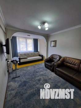 2-к квартира, посуточно, 50м2, 1/1 этаж