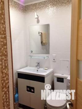 Студия квартира, посуточно, 30м2, 1/3 этаж