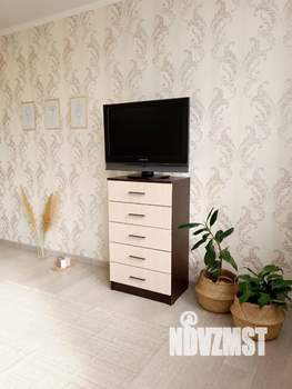 Студия квартира, посуточно, 30м2, 3/10 этаж