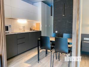 Студия квартира, посуточно, 45м2, 4/5 этаж