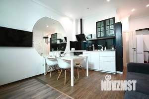 Студия квартира, посуточно, 41м2, 2/4 этаж