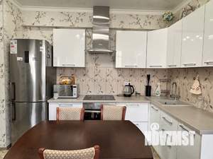 3-к квартира, посуточно, 60м2, 2/12 этаж