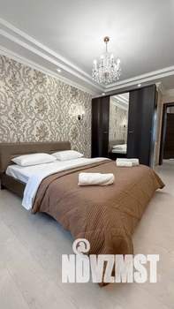 1-к квартира, посуточно, 53м2, 4/10 этаж