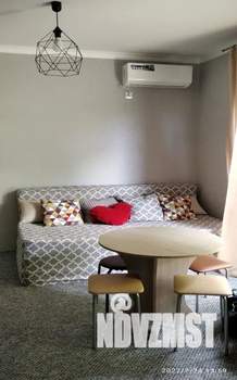 Студия квартира, посуточно, 30м2, 1/2 этаж