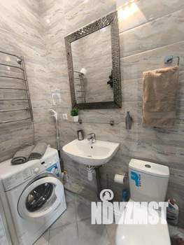 Студия квартира, посуточно, 38м2, 7/15 этаж