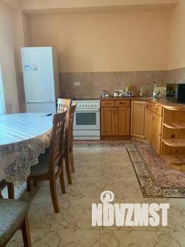 3-к квартира, посуточно, 100м2, 1/4 этаж