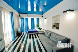 1-к квартира, посуточно, 37м2, 1/1 этаж