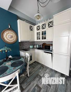 Студия квартира, посуточно, 37м2, 13/13 этаж