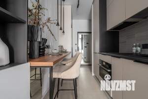 Студия квартира, посуточно, 40м2, 3/3 этаж