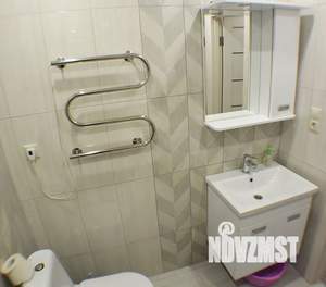 Студия квартира, посуточно, 25м2, 1/5 этаж