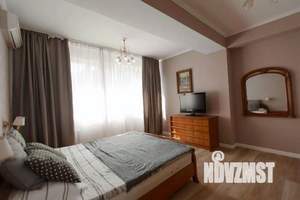 3-к квартира, посуточно, 80м2, 1/1 этаж
