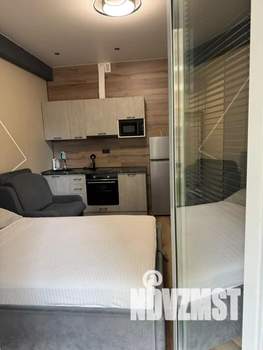 Студия квартира, посуточно, 30м2, 1/12 этаж