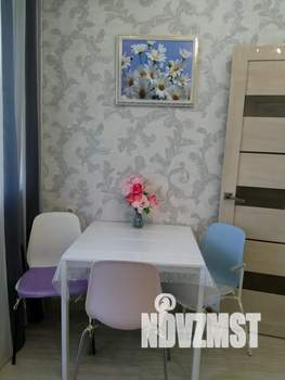 1-к квартира, посуточно, 37м2, 1/3 этаж