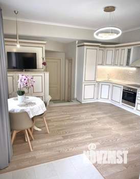 1-к квартира, посуточно, 60м2, 1/2 этаж