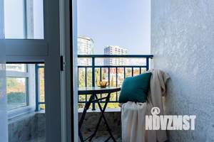 Студия квартира, посуточно, 28м2, 10/21 этаж
