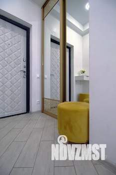 Студия квартира, посуточно, 35м2, 1/4 этаж