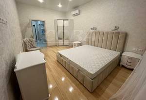 3-к квартира, на длительный срок, 100м2, 4/4 этаж