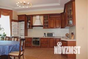 5-к квартира, посуточно, 170м2, 2/7 этаж