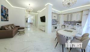 4-к квартира, на длительный срок, 220м2, 5/10 этаж