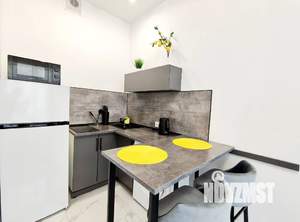 Студия квартира, посуточно, 27м2, 1/6 этаж