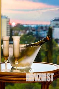 2-к квартира, посуточно, 63м2, 7/17 этаж