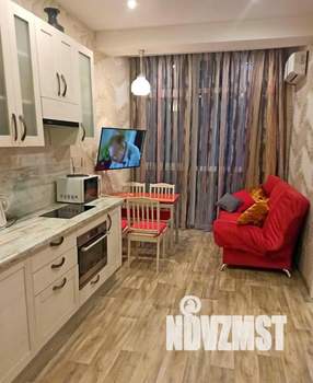 1-к квартира, посуточно, 36м2, 6/10 этаж