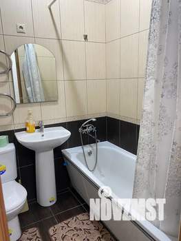 Студия квартира, посуточно, 32м2, 1/6 этаж