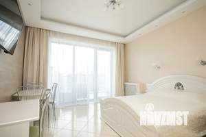 1-к квартира, посуточно, 40м2, 25/30 этаж