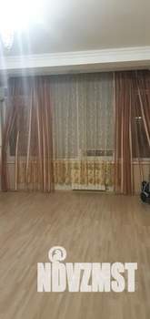 1-к квартира, посуточно, 64м2, 6/12 этаж