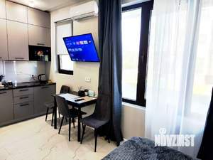 Студия квартира, посуточно, 32м2, 1/6 этаж