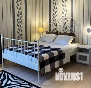 Студия квартира, посуточно, 45м2, 5/10 этаж