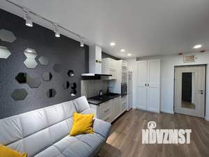 1-к квартира, посуточно, 35м2, 4/8 этаж