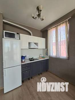 Студия квартира, посуточно, 40м2, 5/8 этаж