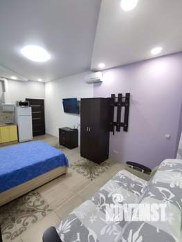 Студия квартира, посуточно, 40м2, 1/7 этаж