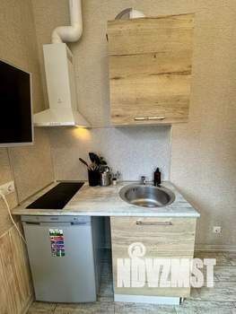 Студия квартира, посуточно, 27м2, 1/5 этаж