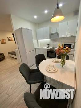 Студия квартира, посуточно, 41м2, 10/12 этаж