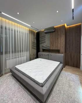 3-к квартира, на длительный срок, 130м2, 12/16 этаж