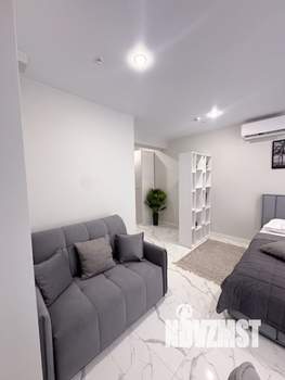 Студия квартира, посуточно, 35м2, 2/4 этаж