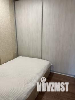 Студия квартира, посуточно, 30м2, 1/3 этаж