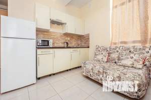 Студия квартира, посуточно, 27м2, 3/5 этаж