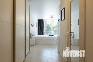 Студия квартира, посуточно, 33м2, 2/21 этаж